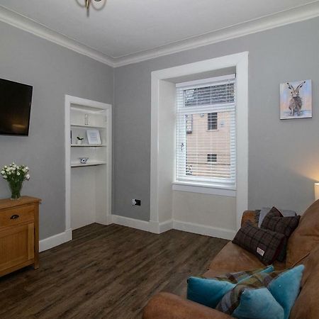 Am Meadhan - Comet Apartments Хеленсборо Экстерьер фото